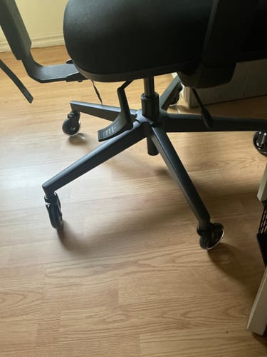 Customer photo review of Newtral Office Chair Wheels (5pcs/set)