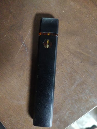 Customer photo review of 1 Gram HHC Full Spectrum Vape Pen | Lemon Cookies - Hybrid
