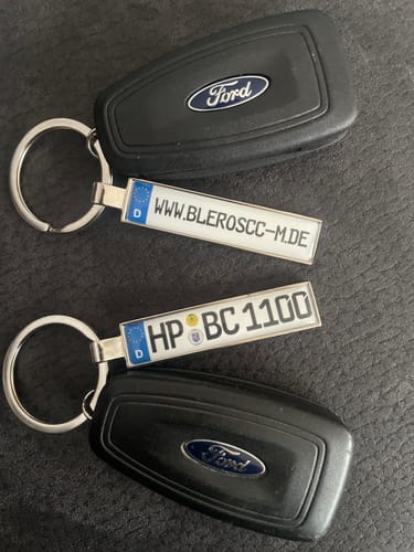 Customer photo review of Kennzeichen Schlüsselanhänger Mini Nummernschild Metall