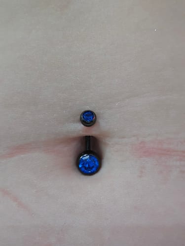 Customer photo review of Midnight Candy Classique Belly Bars