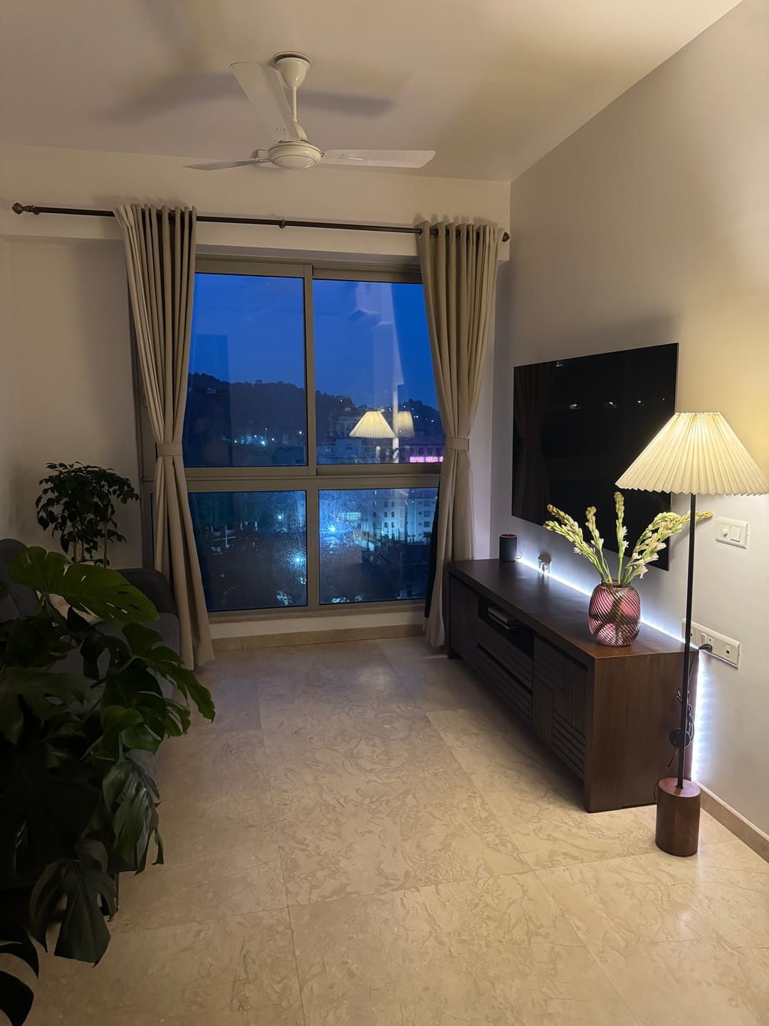 Customer photo review of Fanny Floor Lamp