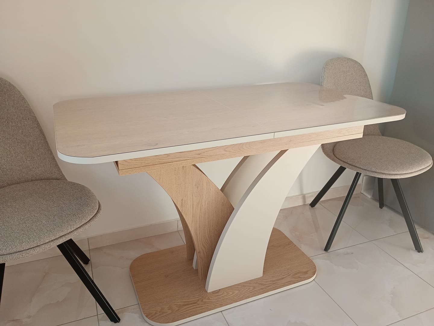 Customer photo review of Masa extensibila VENTO, stejar/casmir, PAL laminat, 120/160x68x76 cm