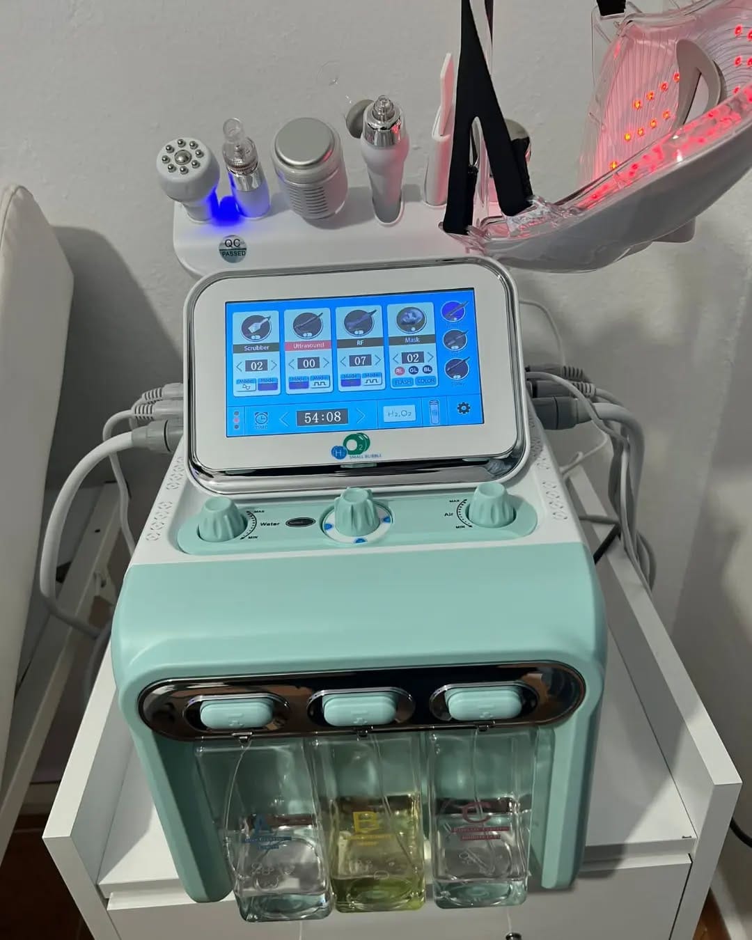 Customer photo review of 4th Gen Hydro Dermabrasion Facial Machine 7 In 1