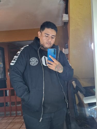 Customer photo review of WHITEOUT SHADOW ZIP UP HOODIE