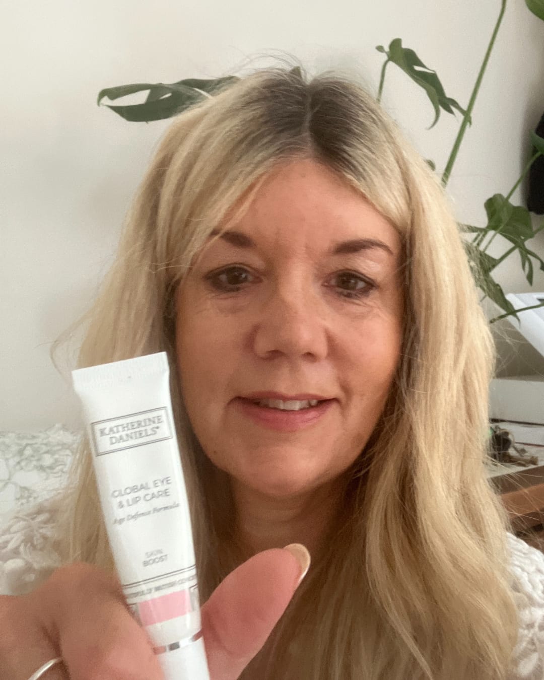 Customer photo review of Global Eye & Lip Care