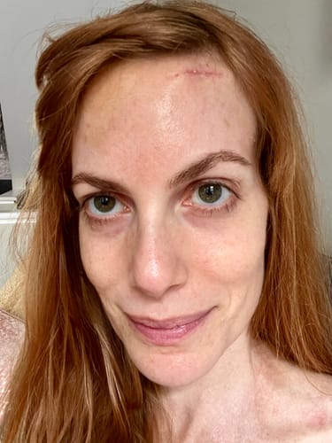 Customer photo review of HOLD UP! PLUS Brow Styling Wax + Multitasker PRO Brush