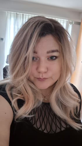 Customer photo review of JBEXTENSION 20 Inches Apricot Pre-Cut Snowflake Lace Frontlace Glueless Wig DEANNA SNOWFLAKE【PERMATEASE】