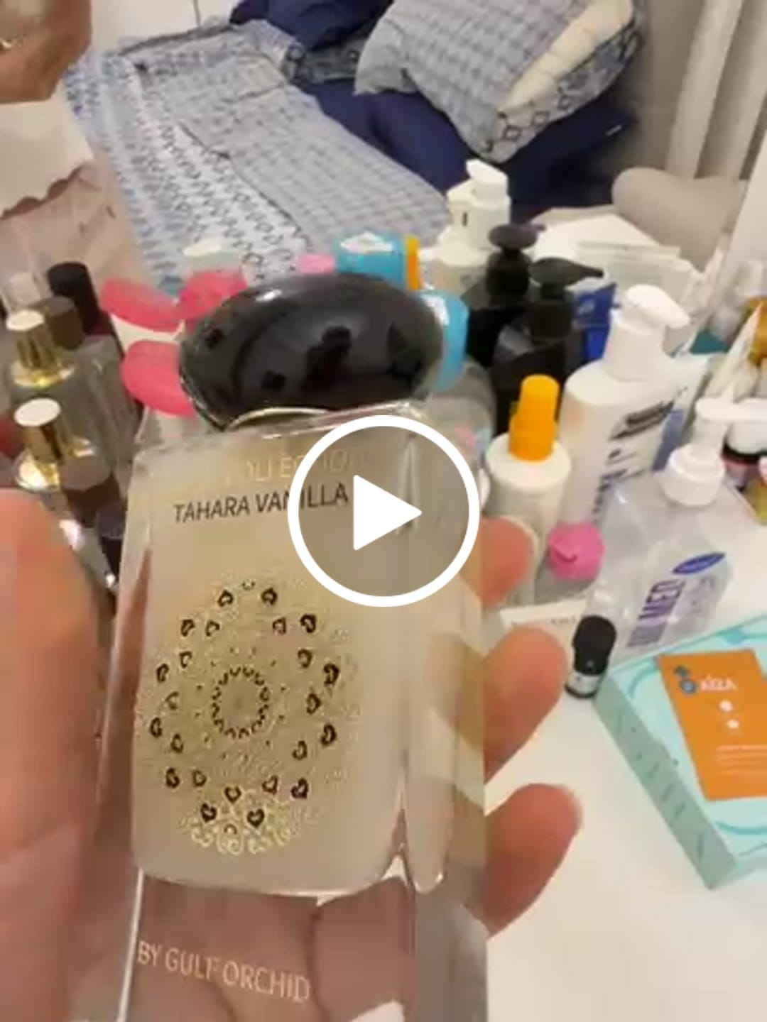 Customer video review of TAHARA VANILLA MUSK