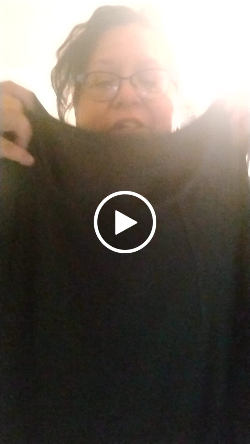 Customer video review of Anti-Muffin-Top Flowy Tank Top