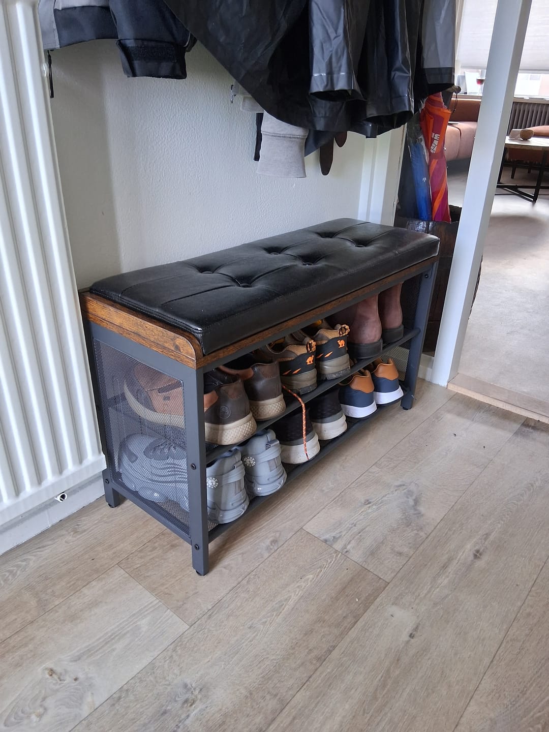 Customer photo review of Schoenenrek industrieel met bank | Houtlook en Staal | 80x30x48cm