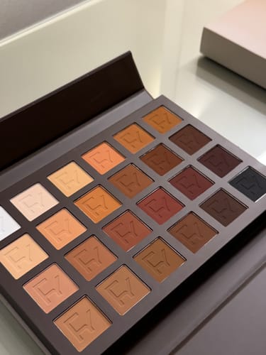 Mariam A. review of MULTI-MATTES PALETTE image 1 out of 1