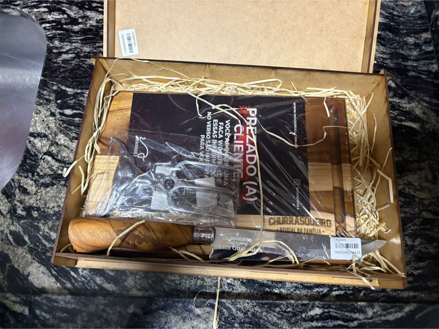 Customer photo review of Kit Churrasco Personalizado Churrasqueiro Oficial da Família