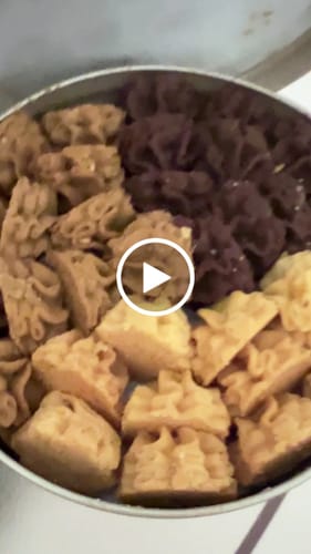 Customer video review of Signature Mix Butter Cookies
