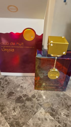 Customer photo review of Armaf Club de Nuit Untold Eau de Parfum Spray Unisex