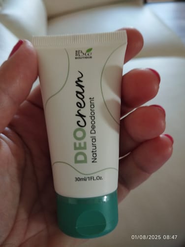 Customer photo review of DeoCream