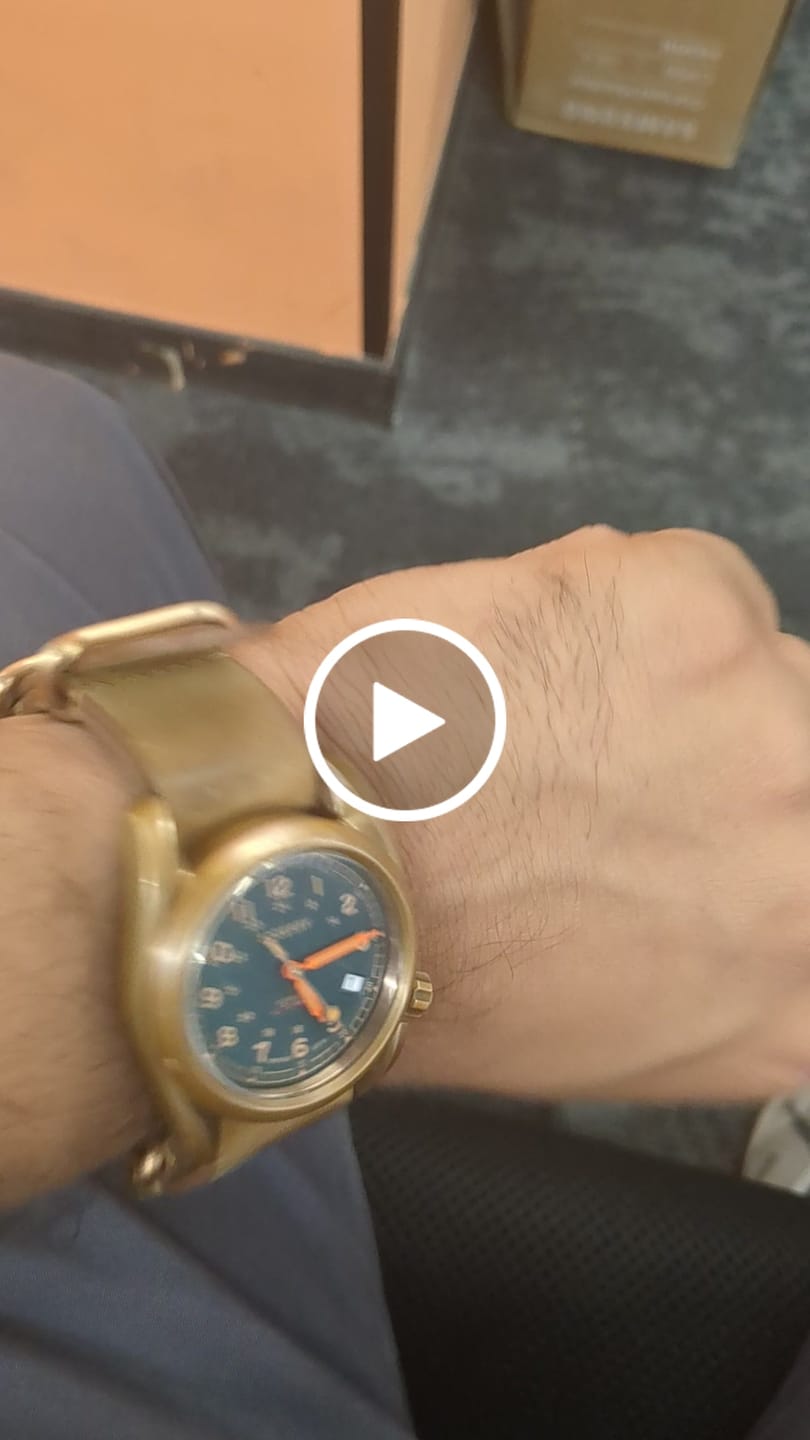 Customer video review of VOYAGER - 100M Waterproof Bronze Automatic Field Watch | Sandstone Green