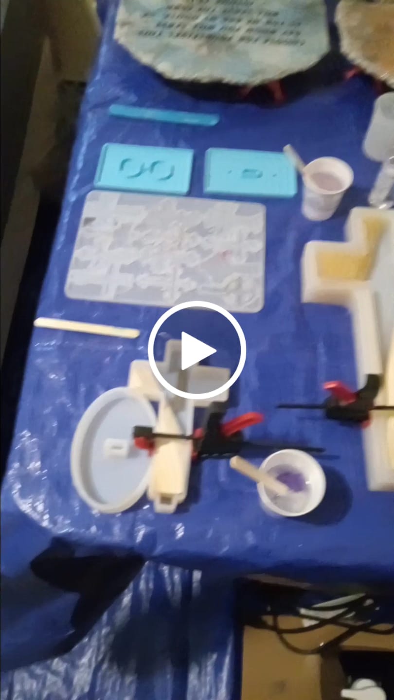 Customer video review of 20x10x1" Cross Silicone Mold For Epoxy Resin - Large Cross Mold