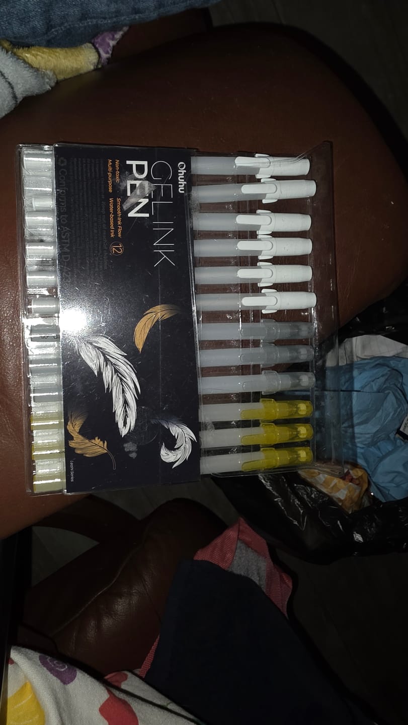 Customer photo review of Ohuhu Gel Pens - Gold, Silver, White & Colorful 12-Pack