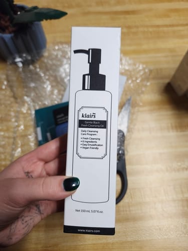 Customer photo review of Gentle Black Fresh Cleansing Oil
