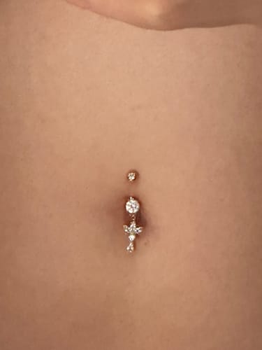 Customer photo review of Timeless Lotus Belly Piercing - Titan