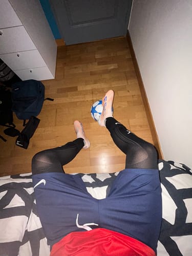 Customer photo review of F50+ Elite Laceless FG - Orange/Bleu/Rose