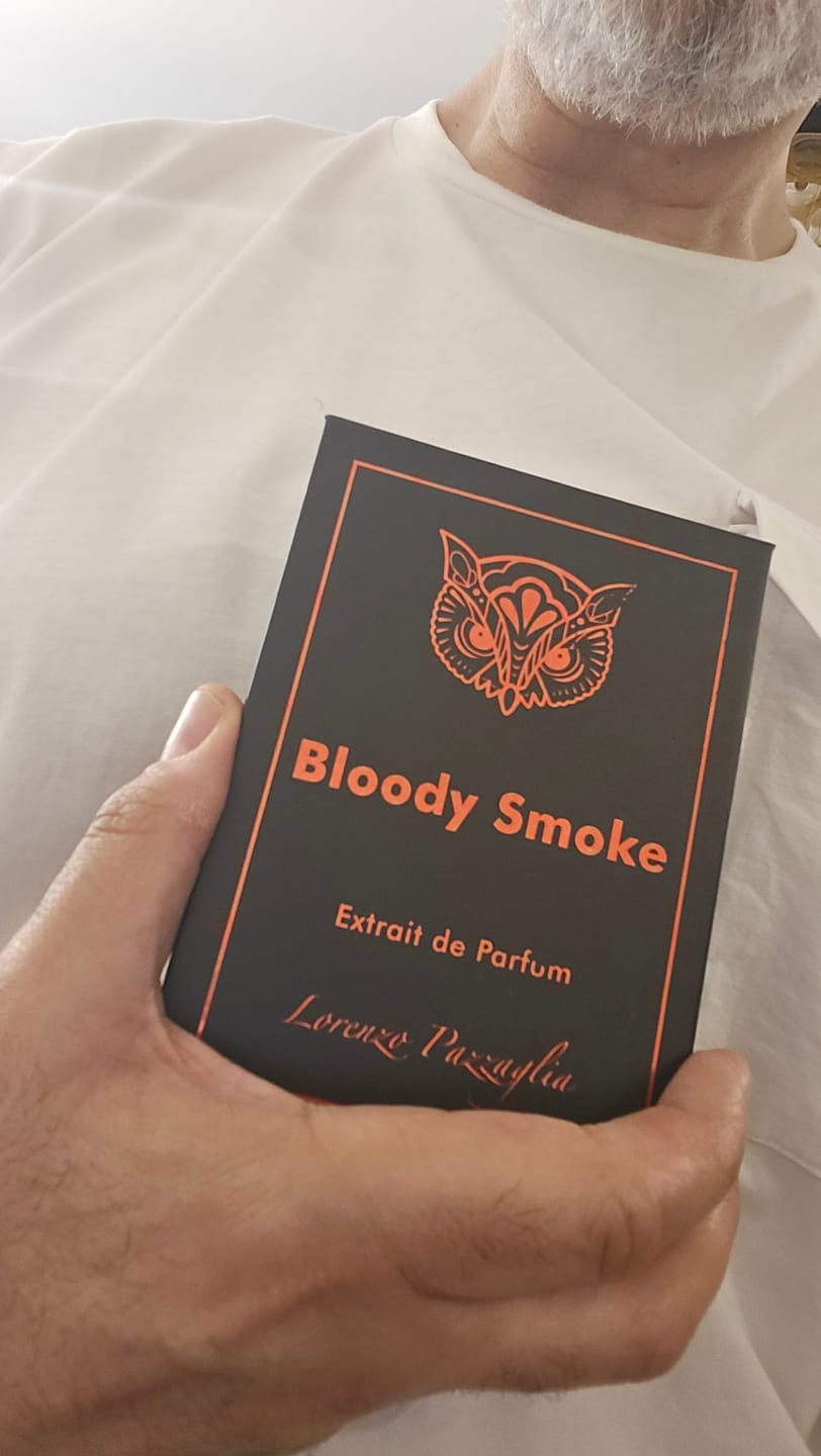 Customer photo review of LORENZO PAZZAGLIA - BLOODY SMOKE