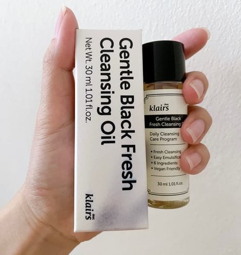 Customer photo review of Gentle Black Fresh Cleansing Oil