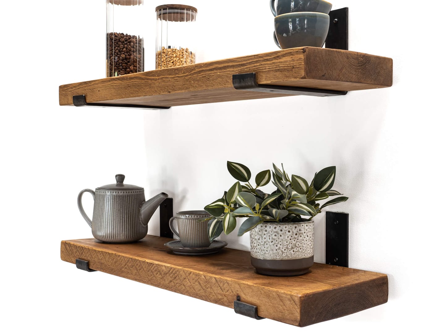 Customer photo review of Set of 2 | Rustic Wooden Wall Shelves with Industrial Style Bracket | 22.5cm depth