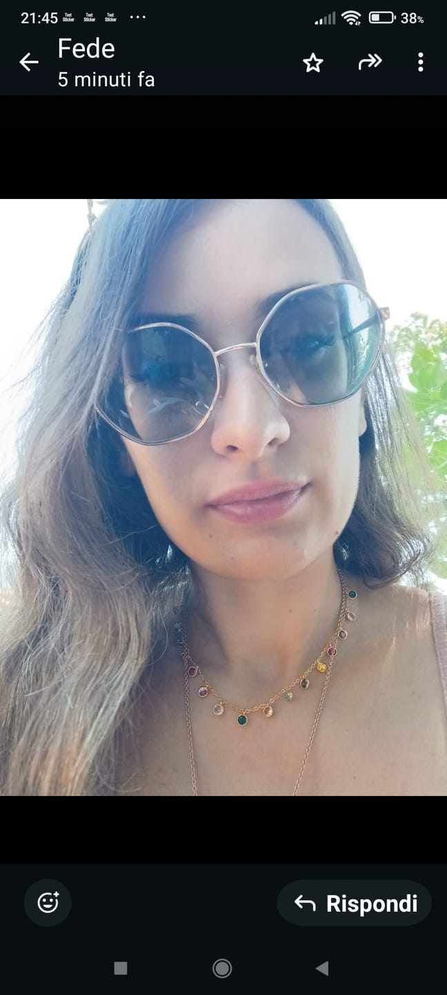 Customer photo review of Collana con  ciondoli pendenti colorati
