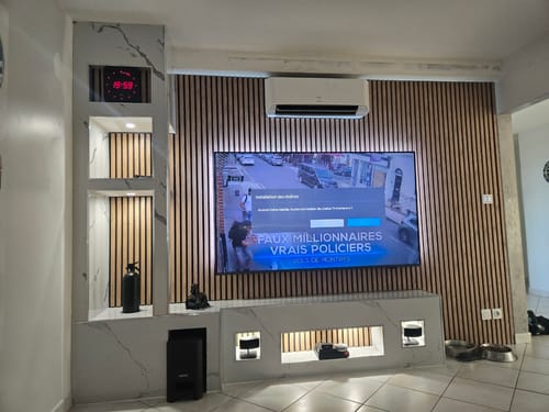 Customer photo review of Panneau Mural PVC Effet Marbre Blanc 260x120x0.3 cm