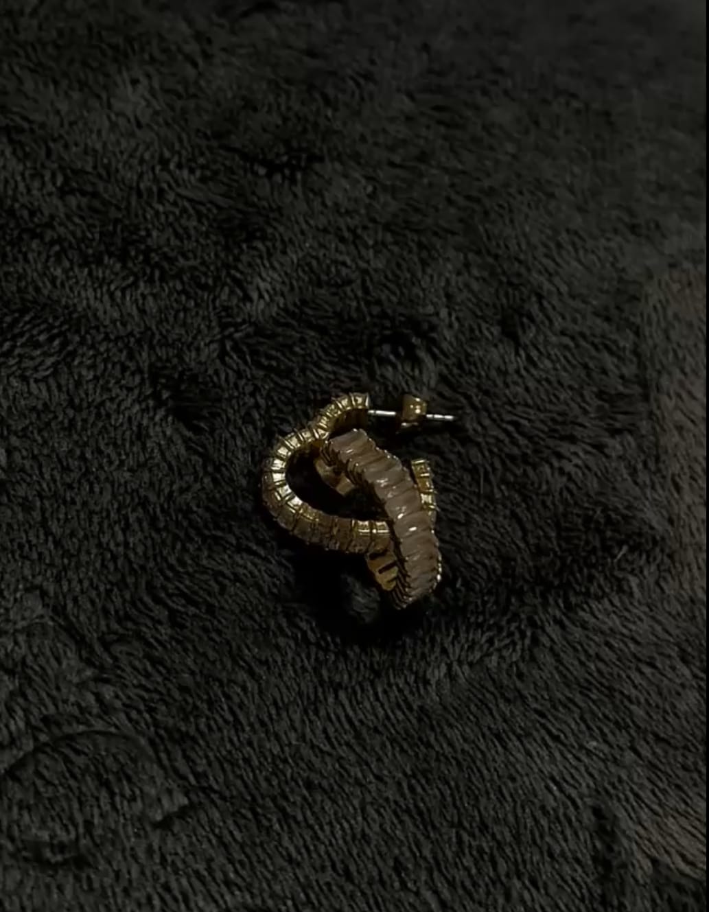 Customer photo review of Heart Deluxe Creolen | 18K vergoldet