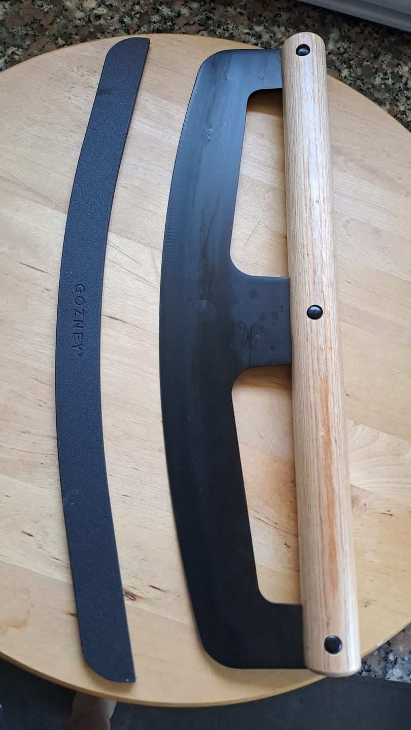Customer photo review of Gozney Pizza Wiegemesser Rocker