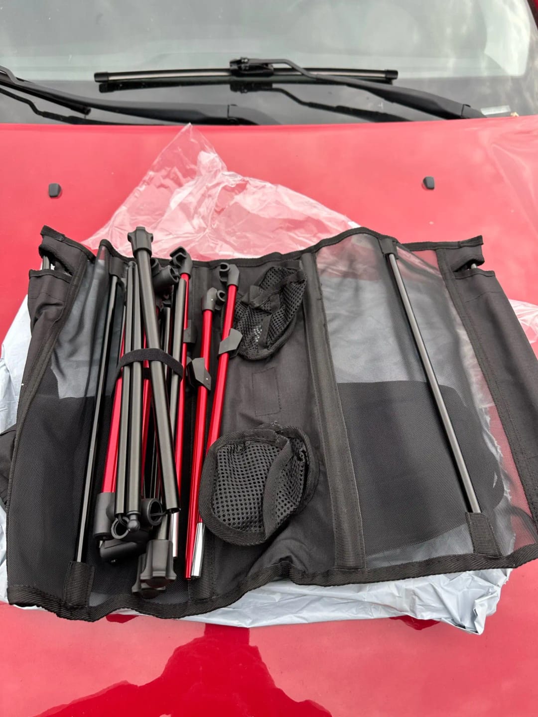 Customer photo review of Faltbarer Campingtisch – kompakter Klapptisch für Outdoor, Picknick & Reisen