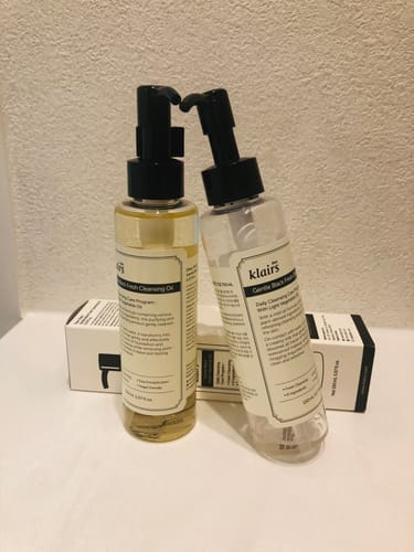 Customer photo review of Gentle Black Fresh Cleansing Oil