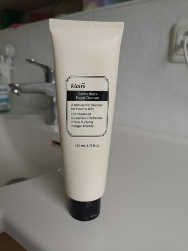 Customer photo review of Gentle Black Facial Cleanser