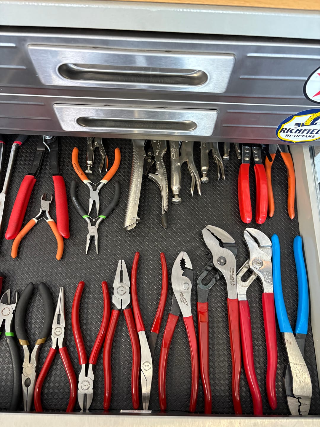 Customer photo review of Proto J202GS 6 Piece Assorted Pliers Set