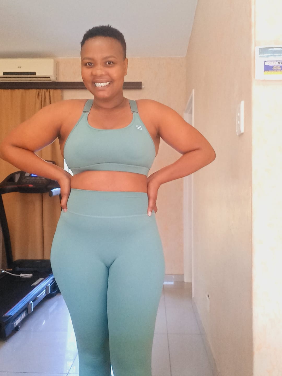 Customer photo review of 2 Piece High Waist Workout Activewear Gym Set