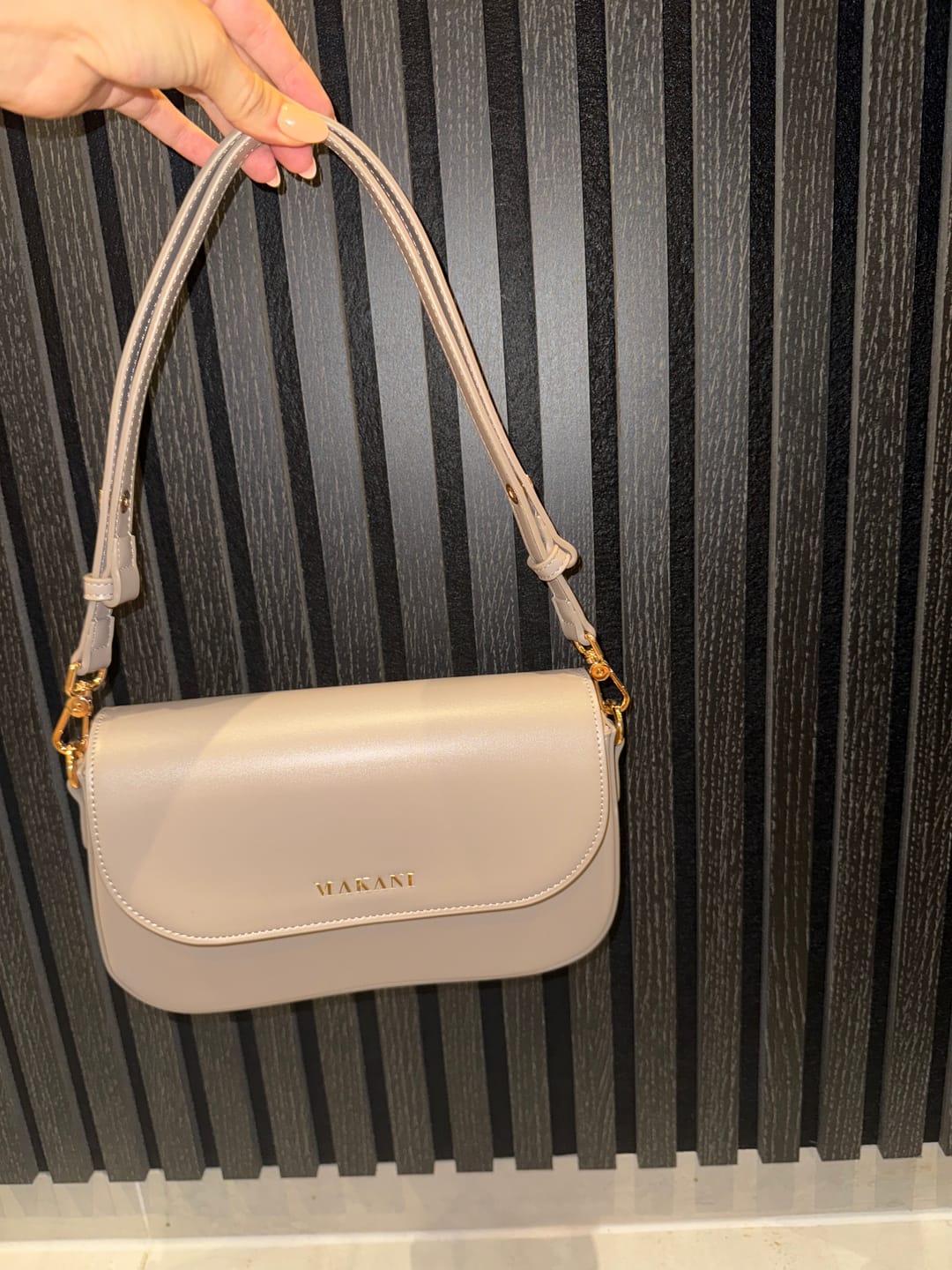 Customer photo review of CHLOIE - TAUPE
