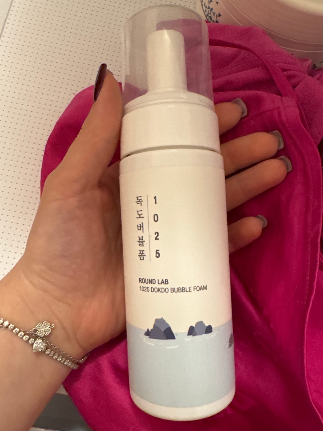 Customer photo review of Attīrošas burbuļojošās putiņas ar jūras ūdeni Round Lab 1025 Dokdo Bubble Foam