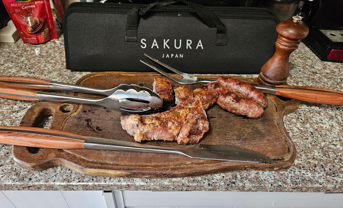 Customer photo review of Sakura Grill Master Set - Kit Parrillero De Asado Sakura 3 Piezas + Funda