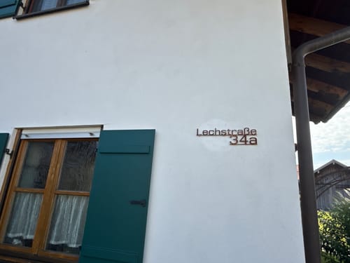 Customer photo review of Straße mit Hausnummer