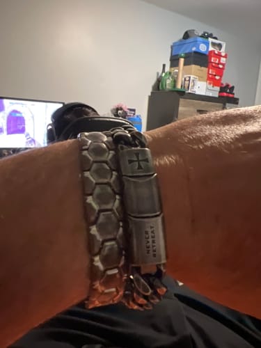 Customer photo review of Deal 33% Off! The Knights Templar - Never Retreat Never Surrender Bracelet- Helps Pair Veterans With A Service Dog Or Shelter Dog