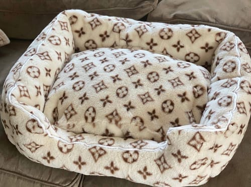 Customer photo review of LOUINA COZY DOG BED