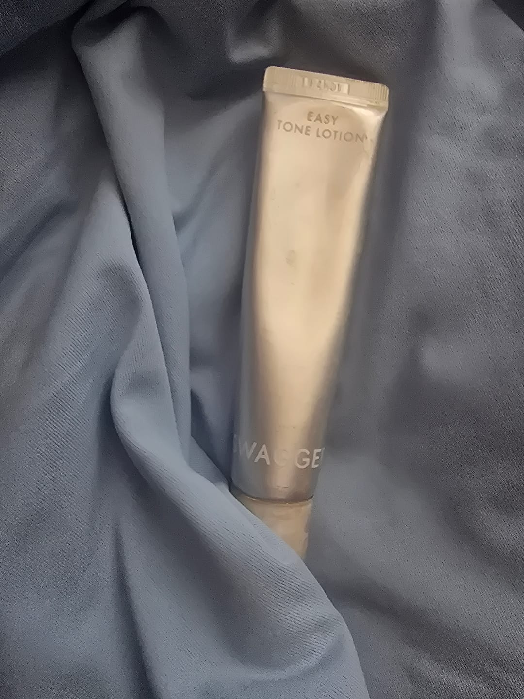 Customer photo review of Унисекс Тониращ хидратант със слънцезащитен фактор SPF50 Swagger Easy Tone Lotion SPF50+ PA++++