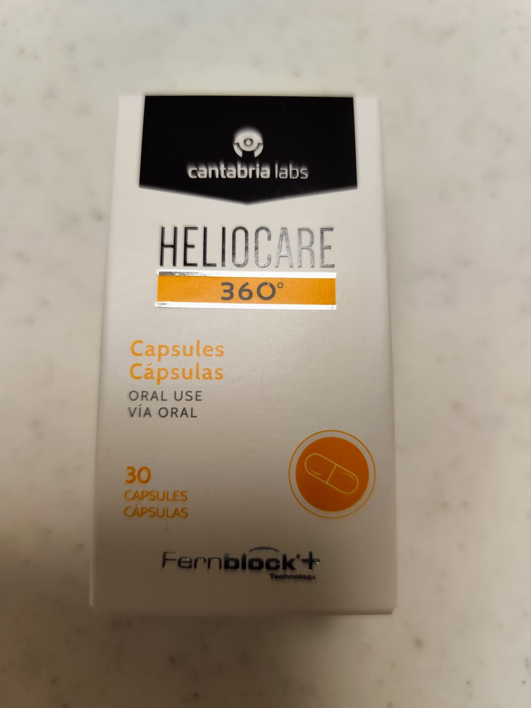 Customer photo review of ヘリオケア360° ORAL（飲む日焼け止め）