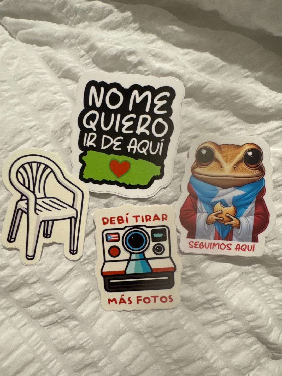 Customer photo review of Debí tirar más fotos (Sticker Laminado)