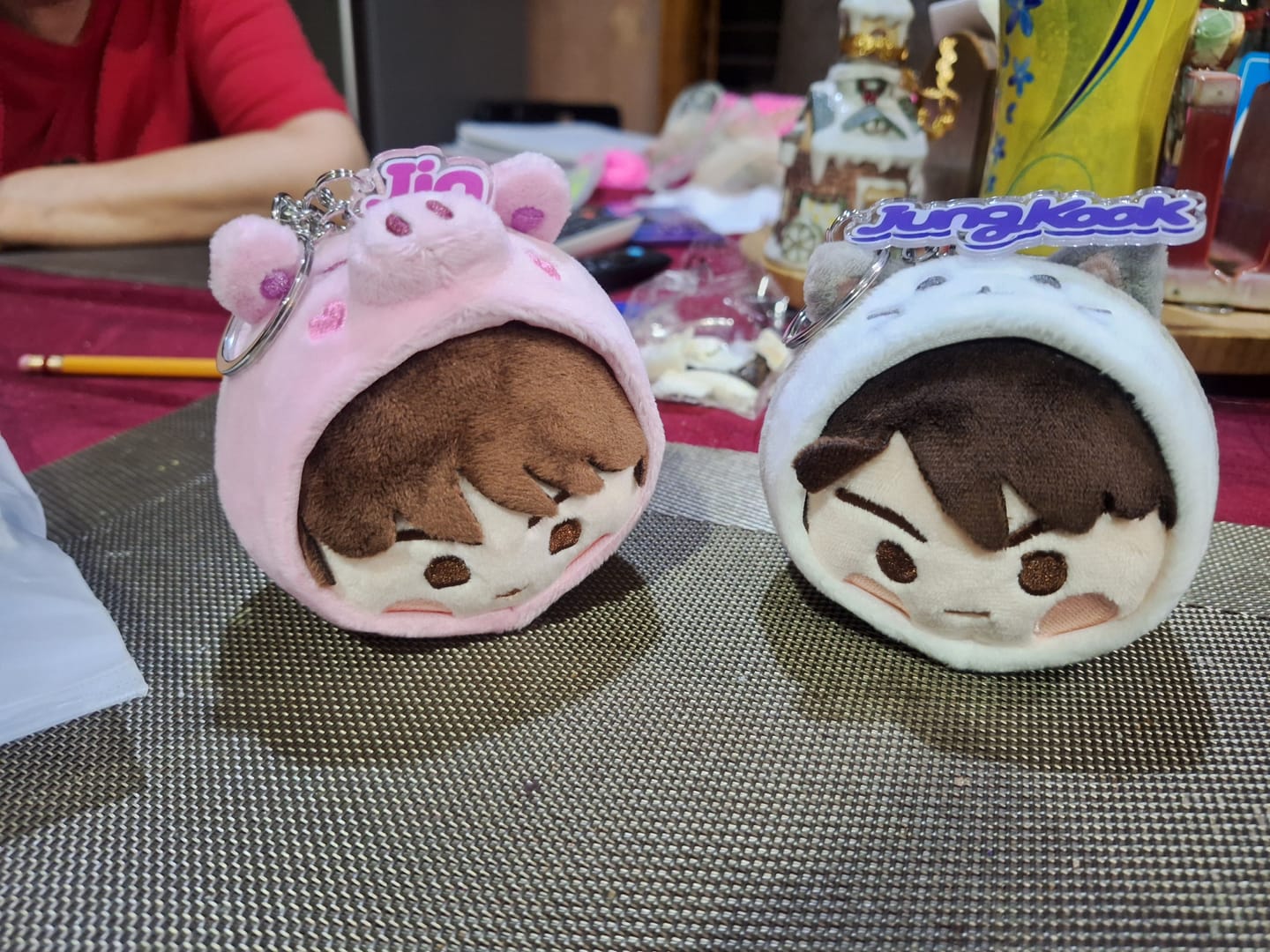 Customer photo review of BTS - 2025 BTS FESTA OFFICIAL MD BTS ISLAND: IN THE SEOM FACE KEYRING