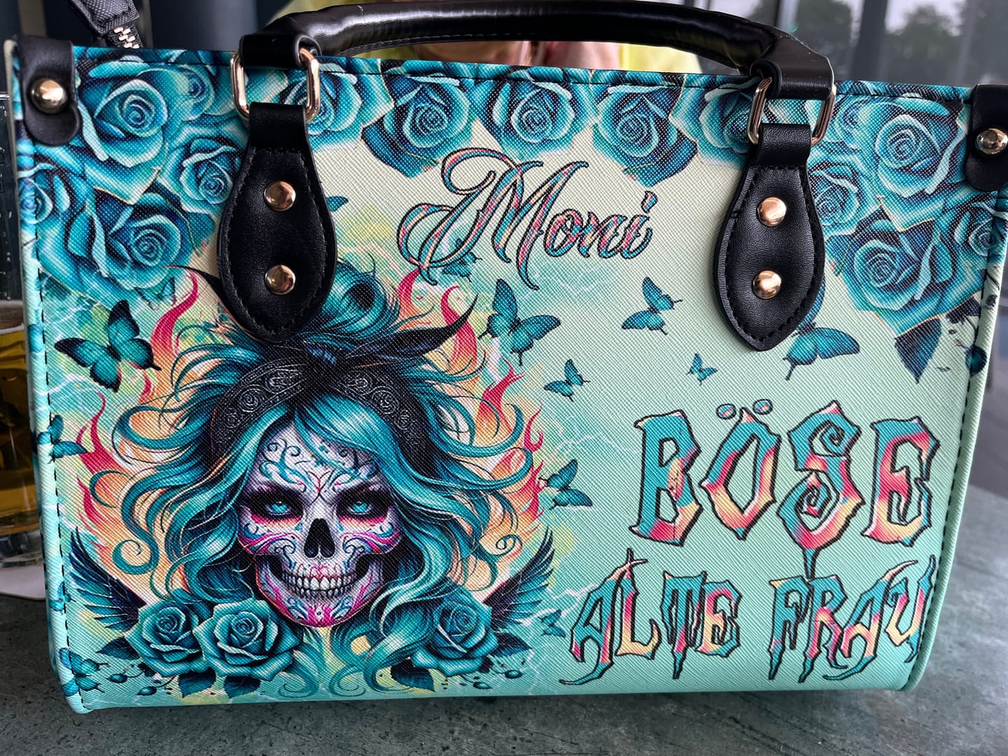Customer photo review of BÖSE ALTE FRAU LEDERHANDTASCHE  - TLTR2003254