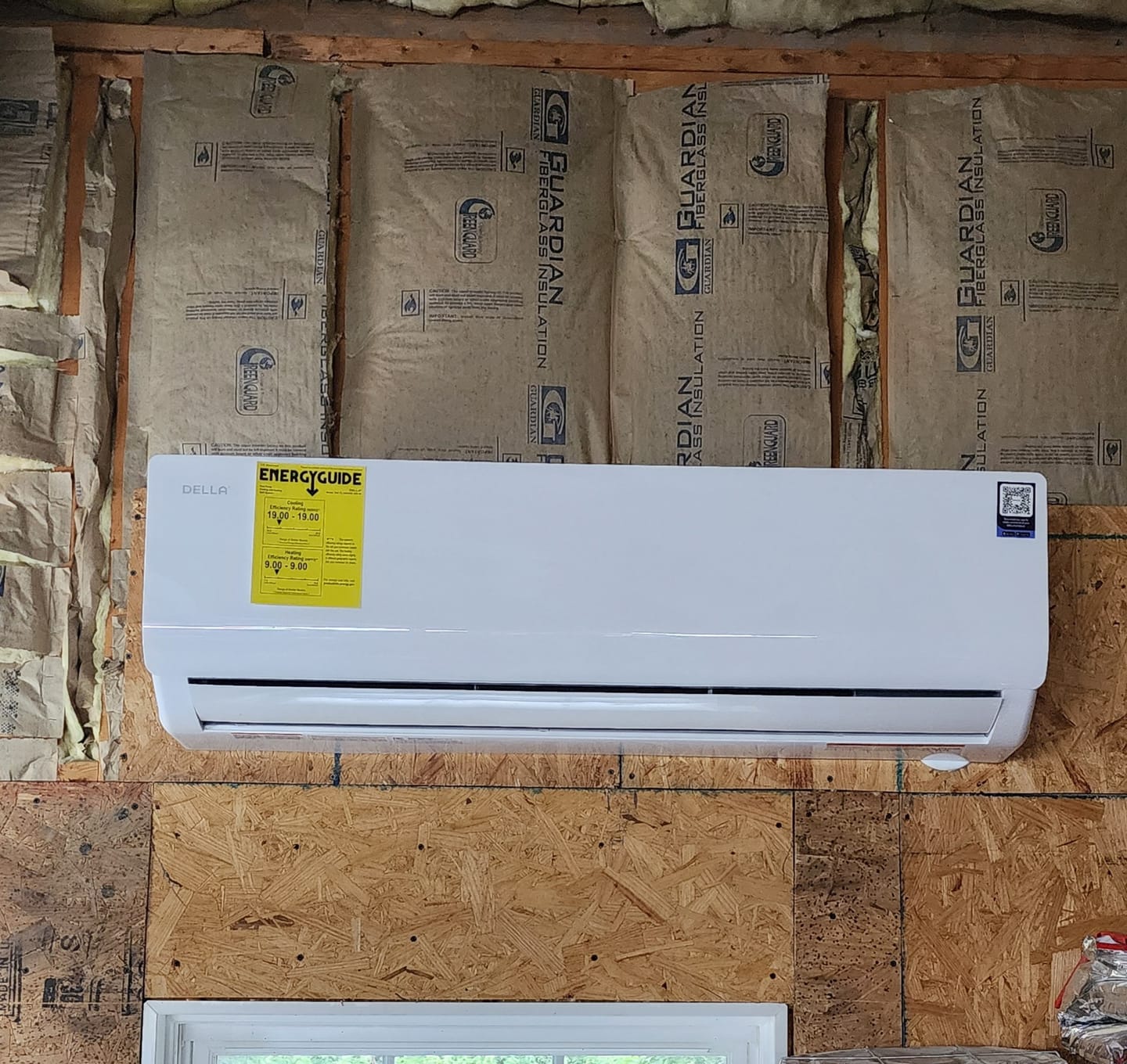Customer photo review of DELLA Vario Series 36000 BTU 19 SEER2 Mini Split Heat Pump AC (R-454B) - Up to 2500 Sq.Ft.