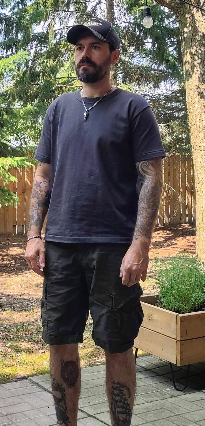 Customer photo review of Loopwheel Tubular Athletic T-Shirt - Vintage Black
